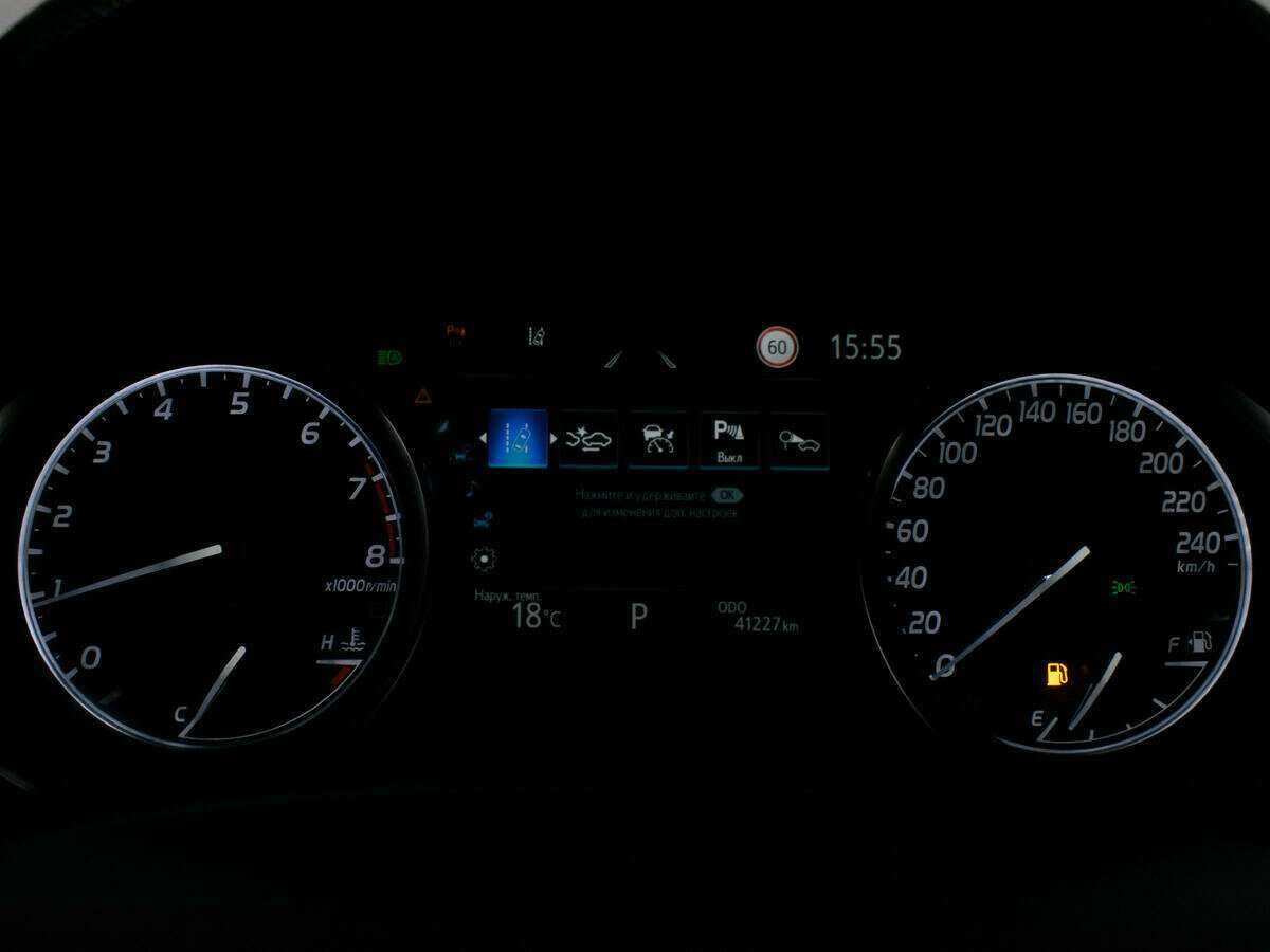 Toyota Camry 2021 года с пробегом. Фото: #11