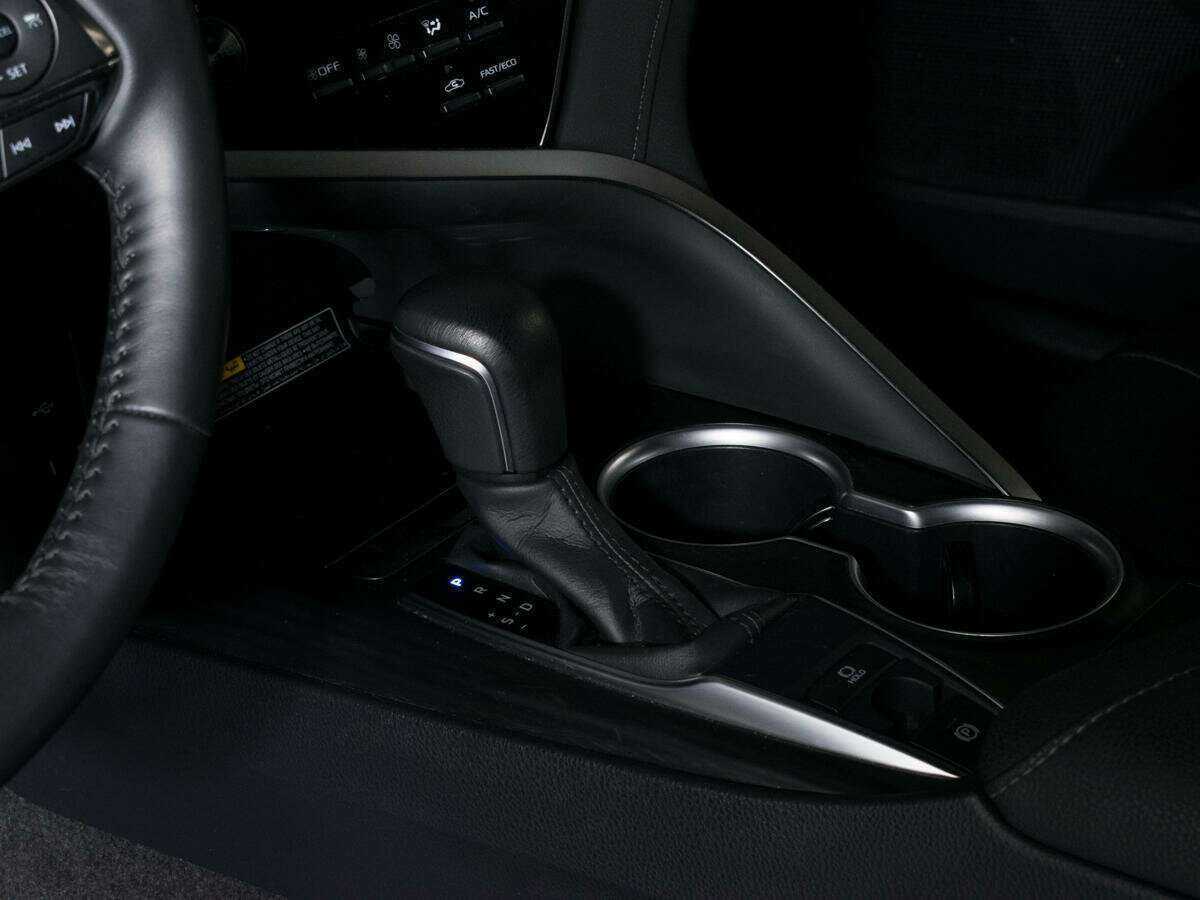 Toyota Camry 2021 года с пробегом. Фото: #16