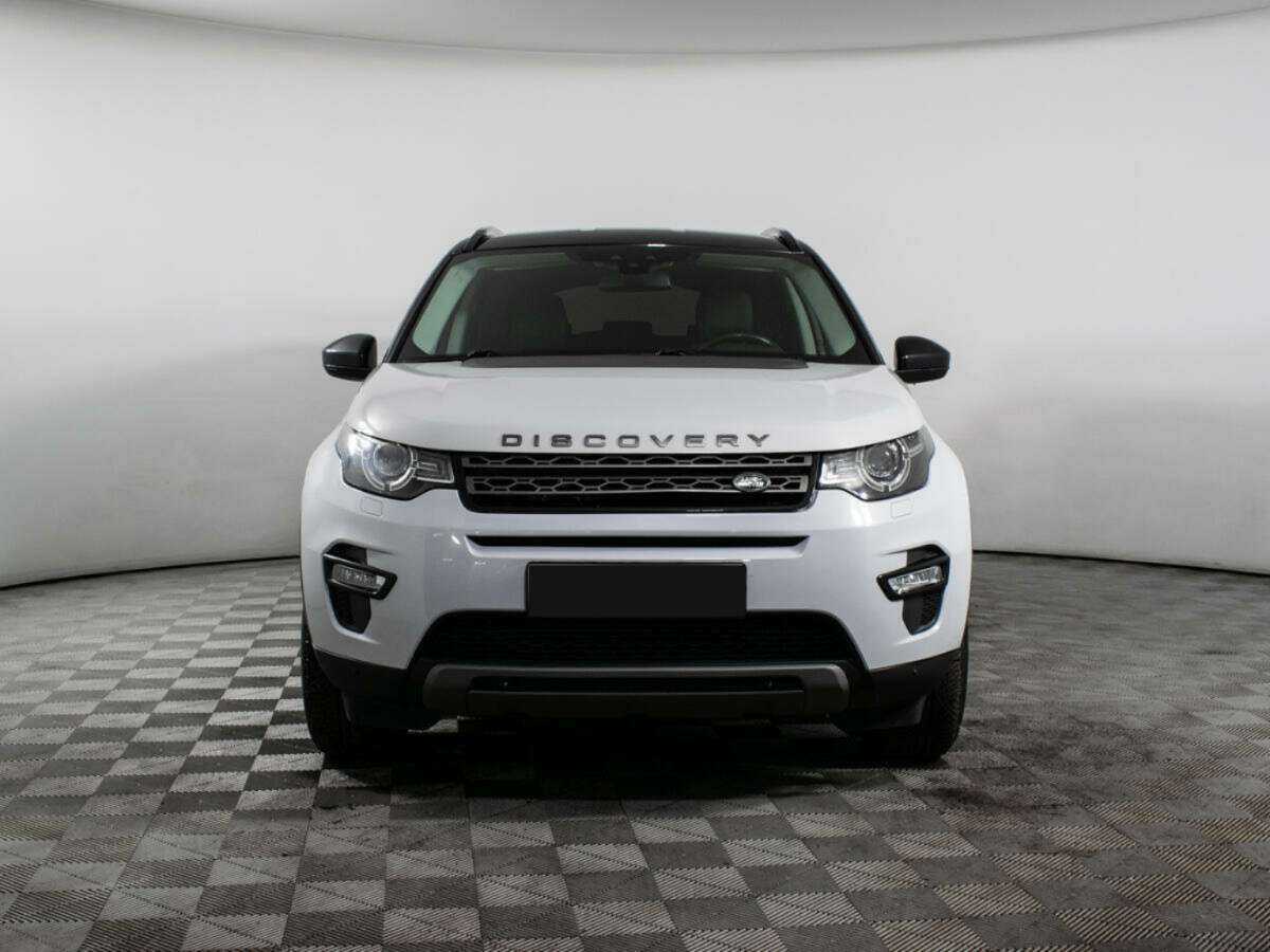 Land Rover Discovery Sport 2015 года с пробегом. Фото: #1