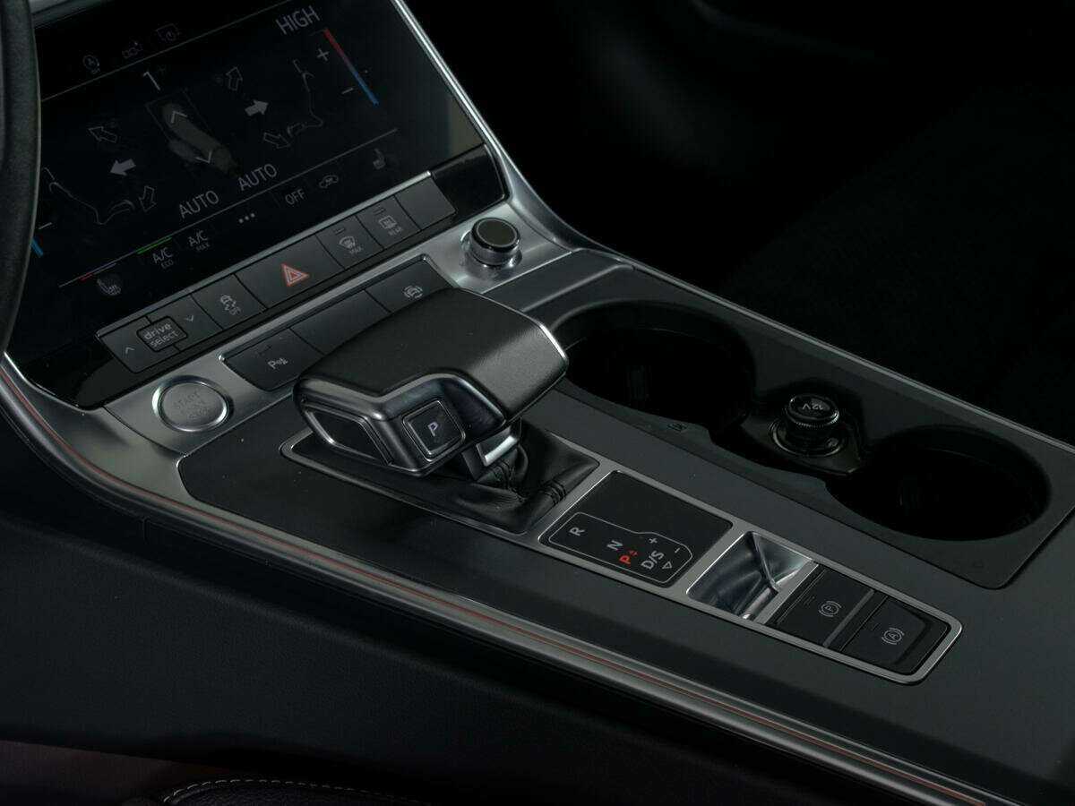 Audi A6 2020 года с пробегом. Фото: #13