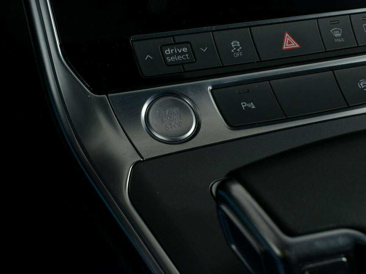 Audi A6 2020 года с пробегом. Фото: #17