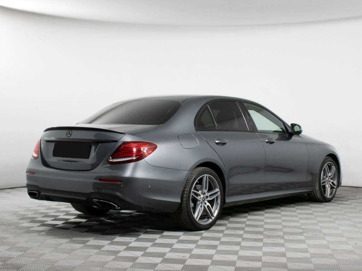 Mercedes-Benz E-Класс 2019 года с пробегом. Фото: #4