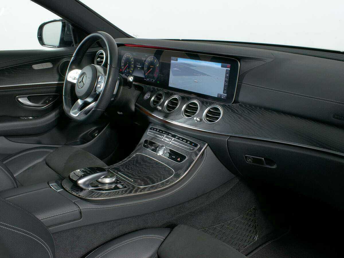 Mercedes-Benz E-Класс 2019 года с пробегом. Фото: #8