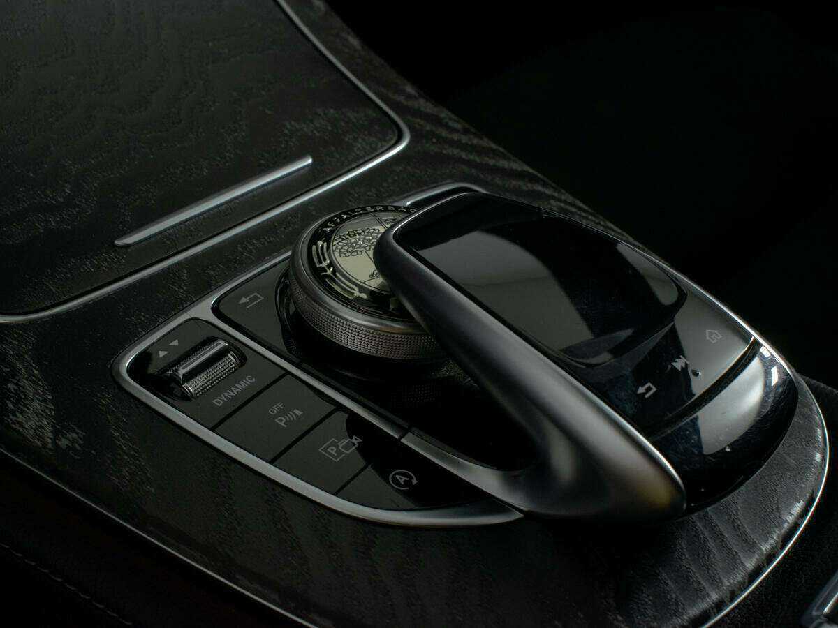 Mercedes-Benz E-Класс 2019 года с пробегом. Фото: #20