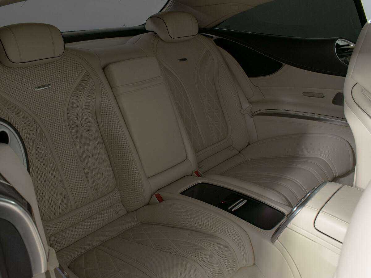 Mercedes-Benz S-Класс AMG 2015 года с пробегом. Фото: #11