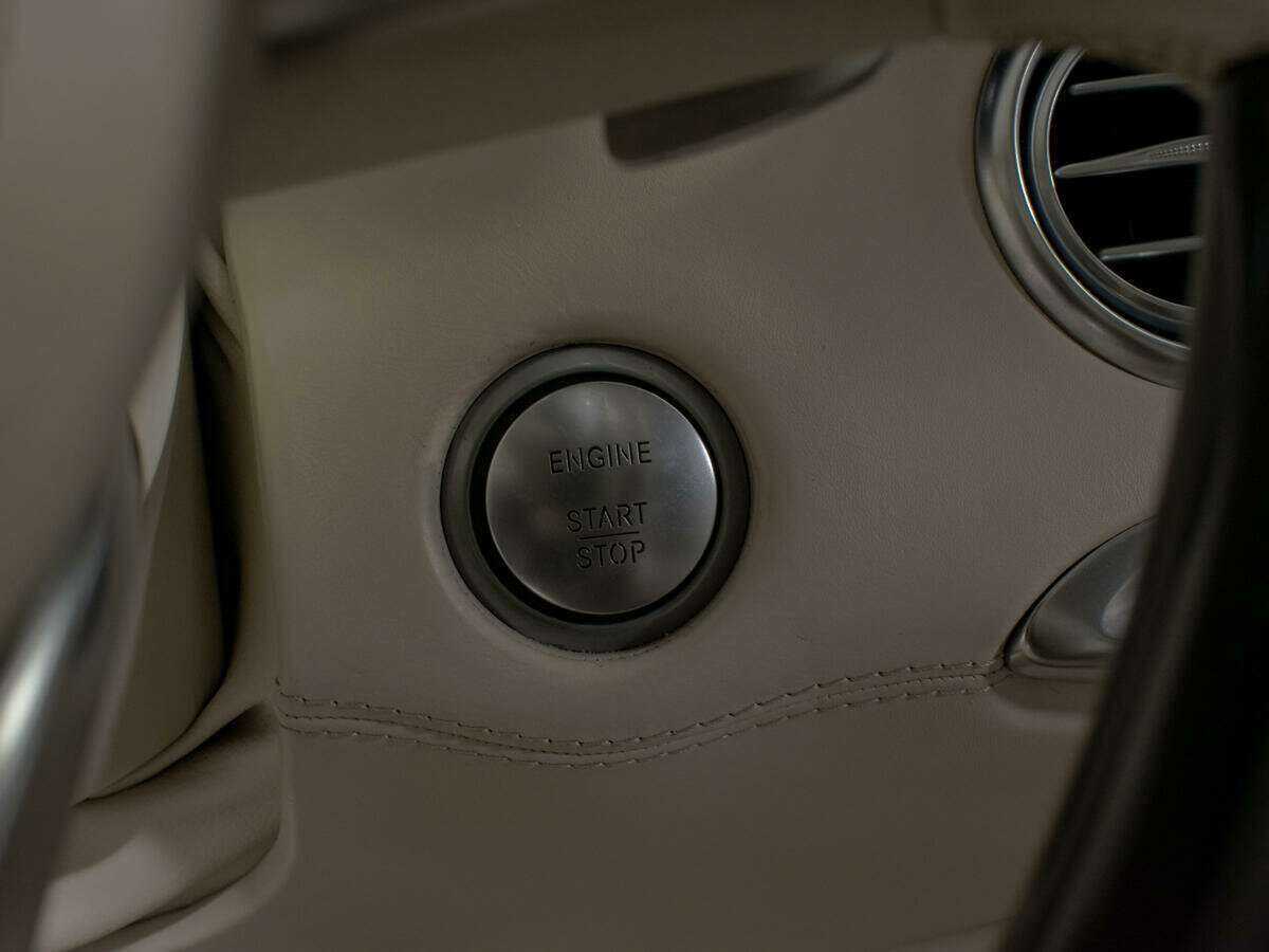 Mercedes-Benz S-Класс AMG 2015 года с пробегом. Фото: #18