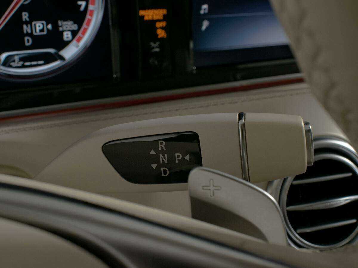 Mercedes-Benz S-Класс AMG 2015 года с пробегом. Фото: #19