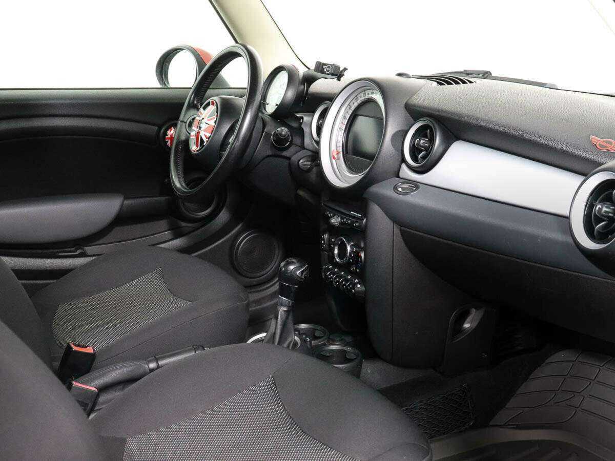 Mini Clubman 2012 года с пробегом. Фото: #6