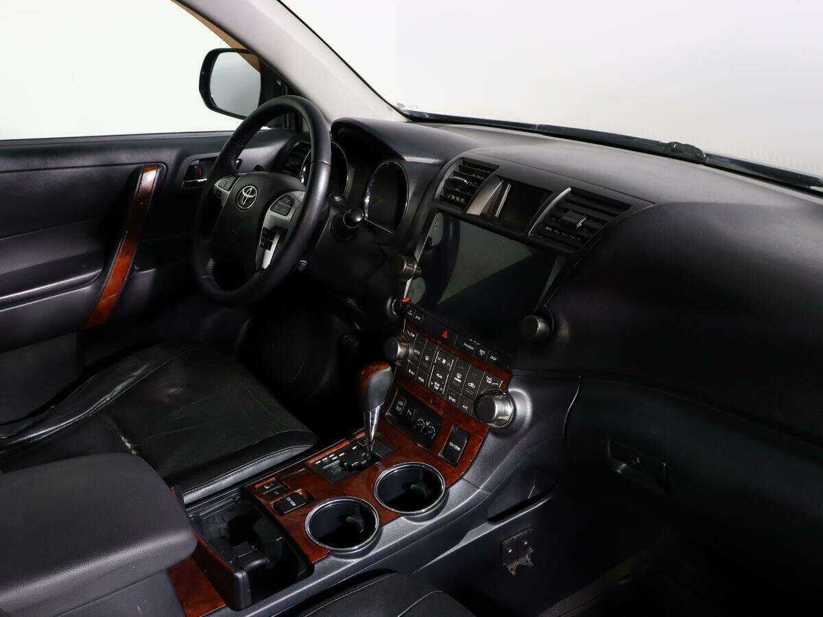 Toyota Highlander 2011 года с пробегом. Фото: #8