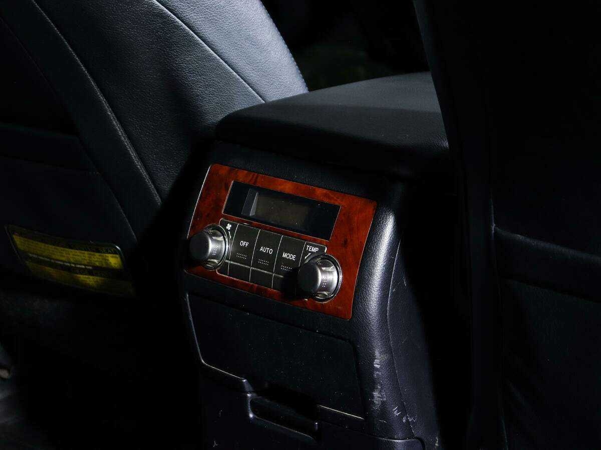 Toyota Highlander 2011 года с пробегом. Фото: #15