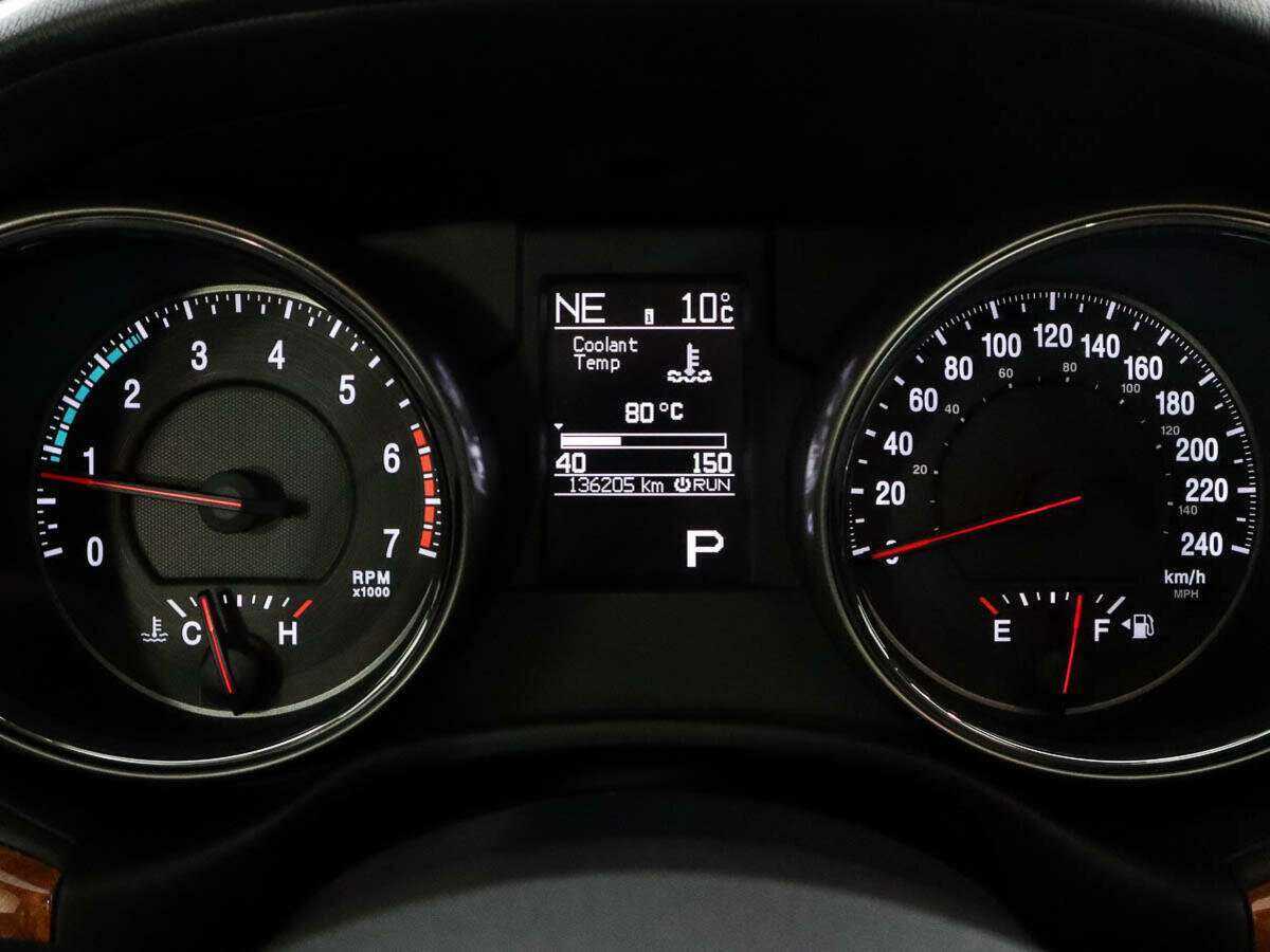 Jeep Grand Cherokee 2011 года с пробегом. Фото: #8