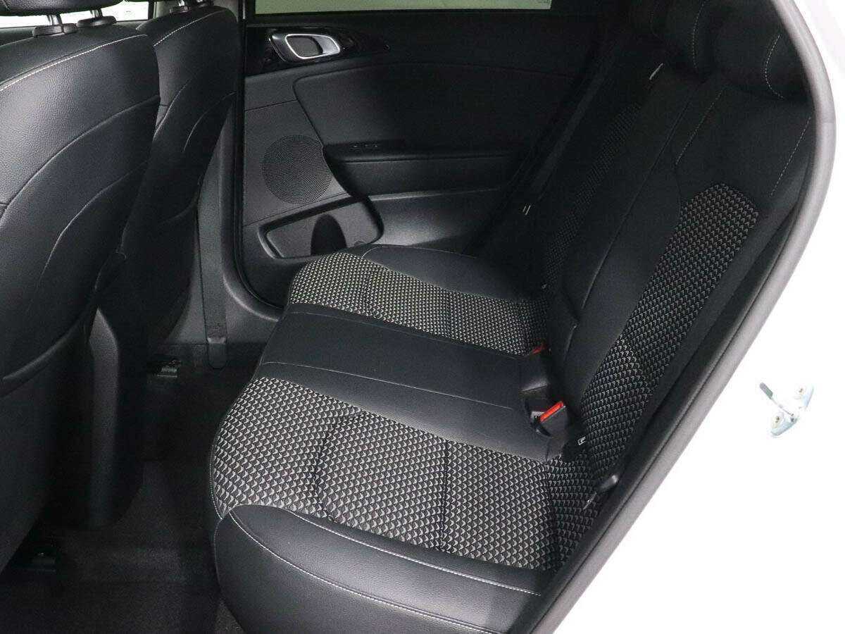 Kia Ceed 2021 года с пробегом. Фото: #7