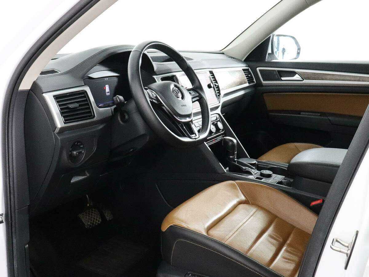 Volkswagen Teramont 2018 года с пробегом. Фото: #7
