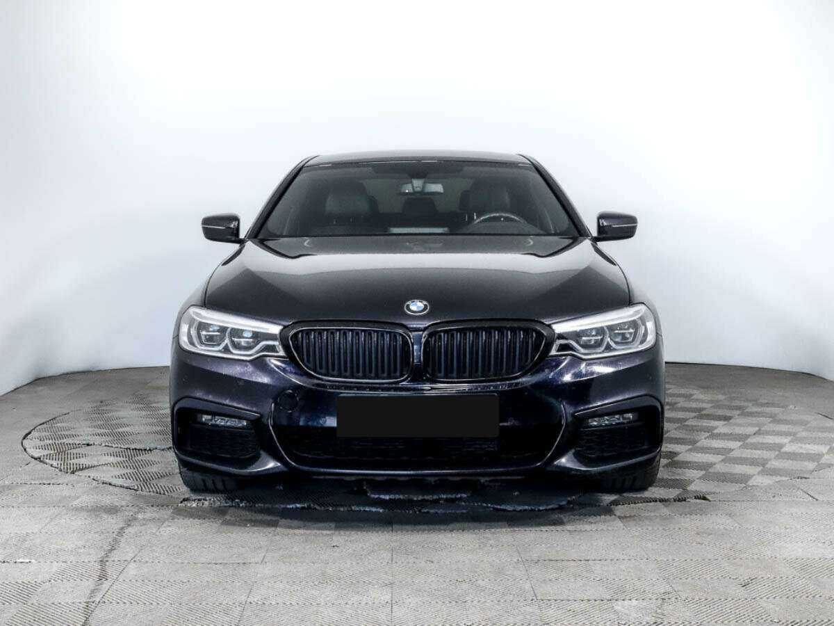 BMW 5 серии 2018 года с пробегом. Фото: #1