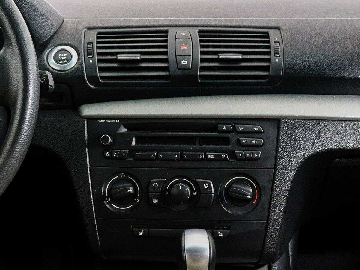 BMW 1 серии 2009 года с пробегом. Фото: #11