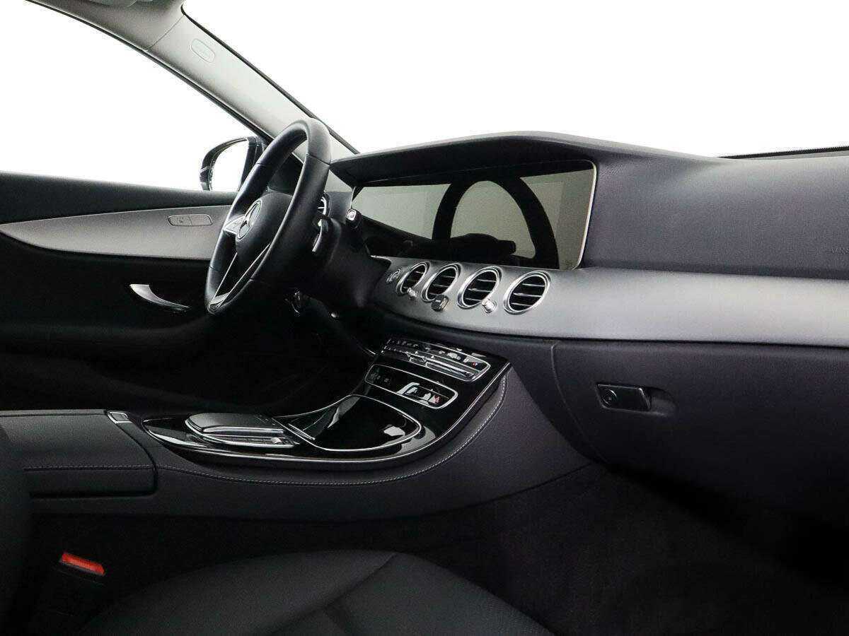 Mercedes-Benz E-Класс 2022 года с пробегом. Фото: #6