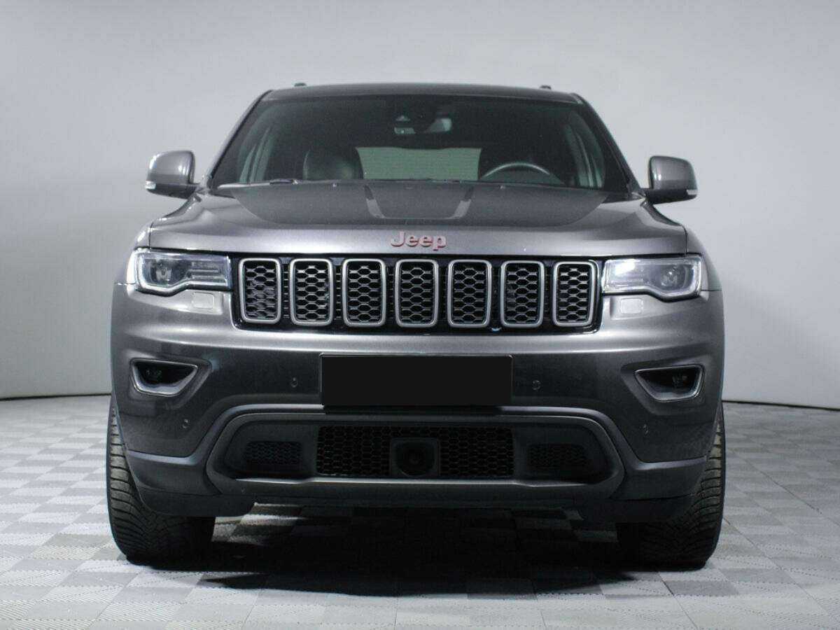 Jeep Grand Cherokee 2018 года с пробегом. Фото: #1