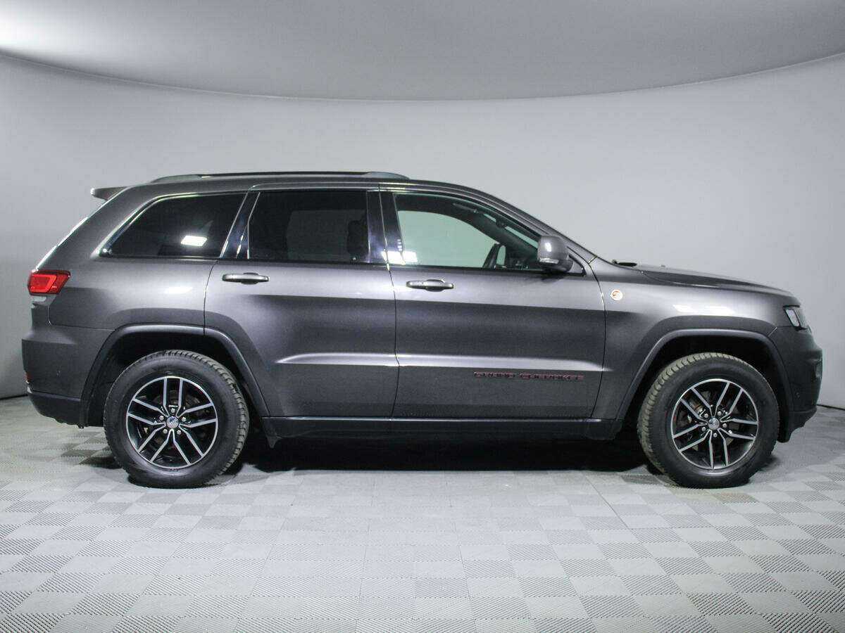 Jeep Grand Cherokee 2018 года с пробегом. Фото: #3