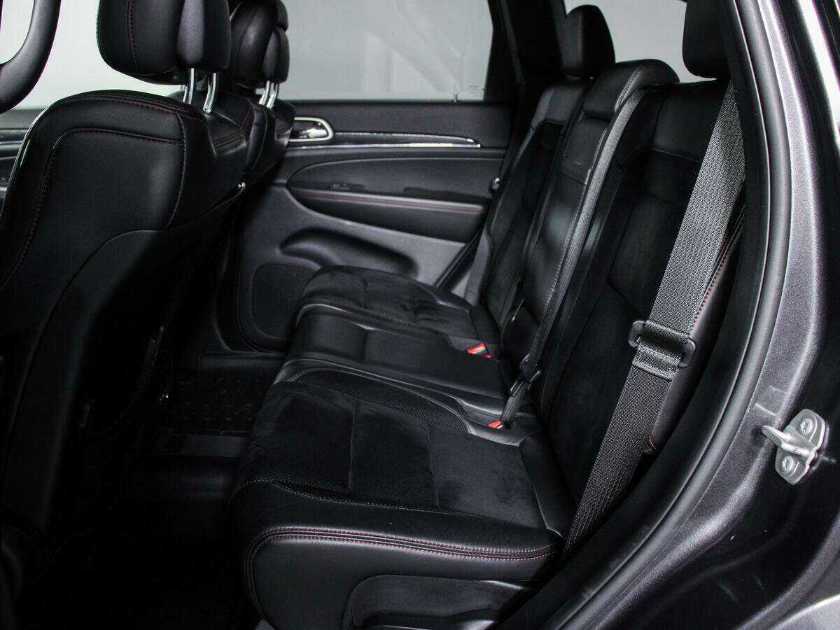 Jeep Grand Cherokee 2018 года с пробегом. Фото: #9