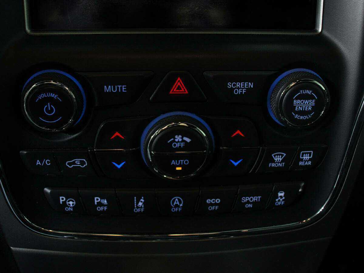 Jeep Grand Cherokee 2018 года с пробегом. Фото: #18