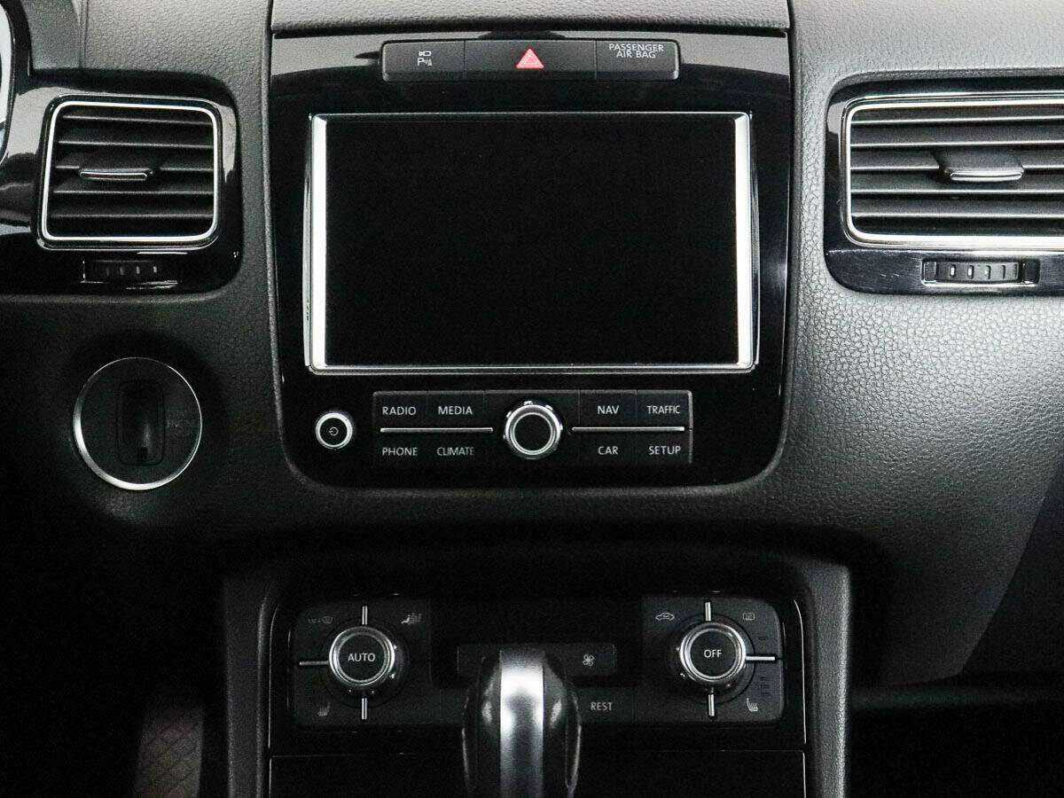 Volkswagen Touareg 2010 года с пробегом. Фото: #9