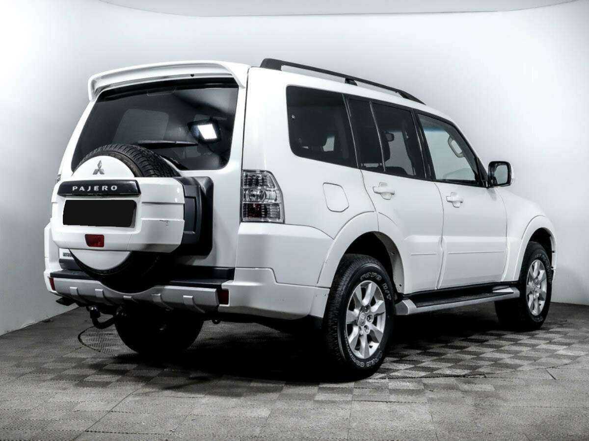 Mitsubishi Pajero 2014 года с пробегом. Фото: #3