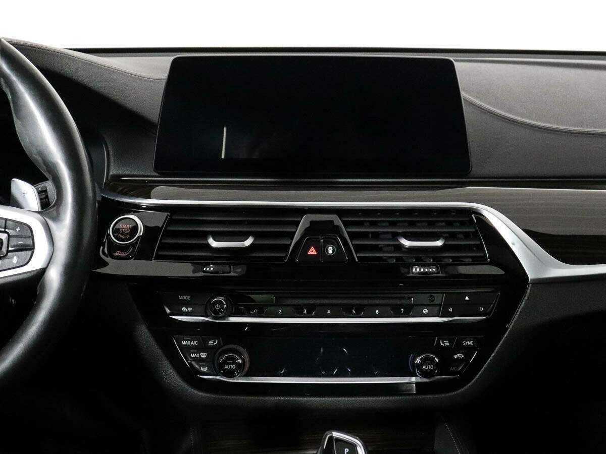 BMW 6 серии 2018 года с пробегом. Фото: #10