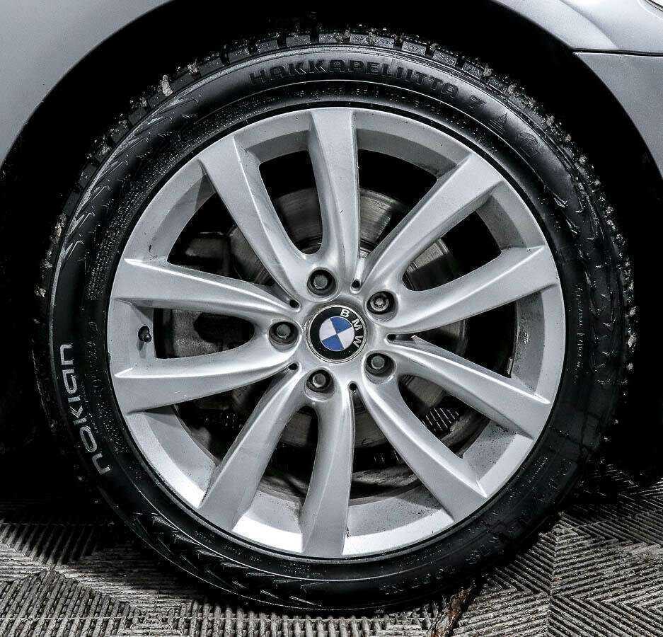 BMW 5 серии 2011 года с пробегом. Фото: #11