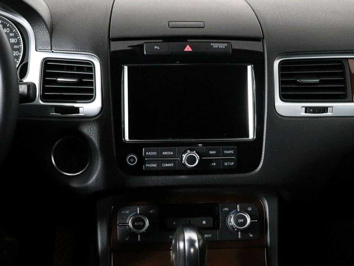 Volkswagen Touareg 2010 года с пробегом. Фото: #9