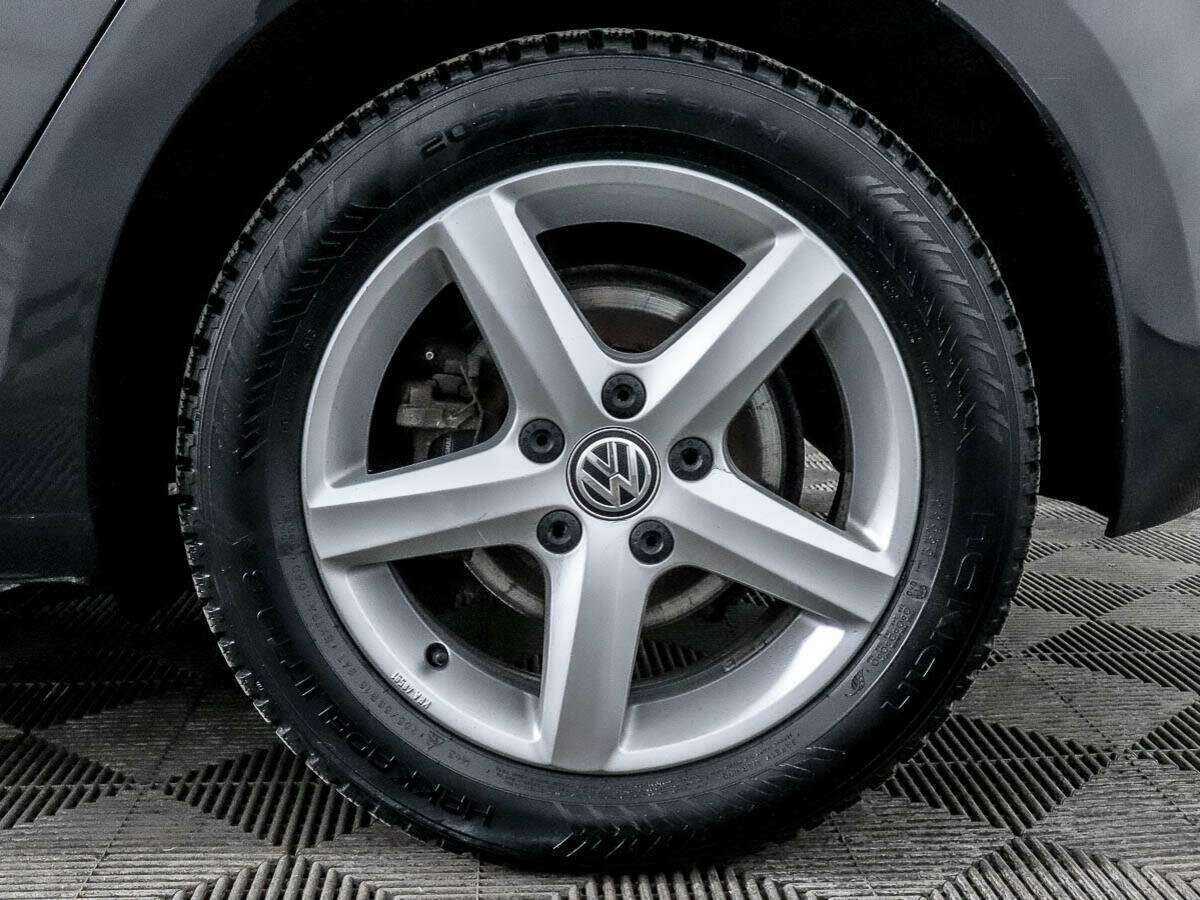 Б/У Фольксваген Гольф 2014 года. Фото: #13