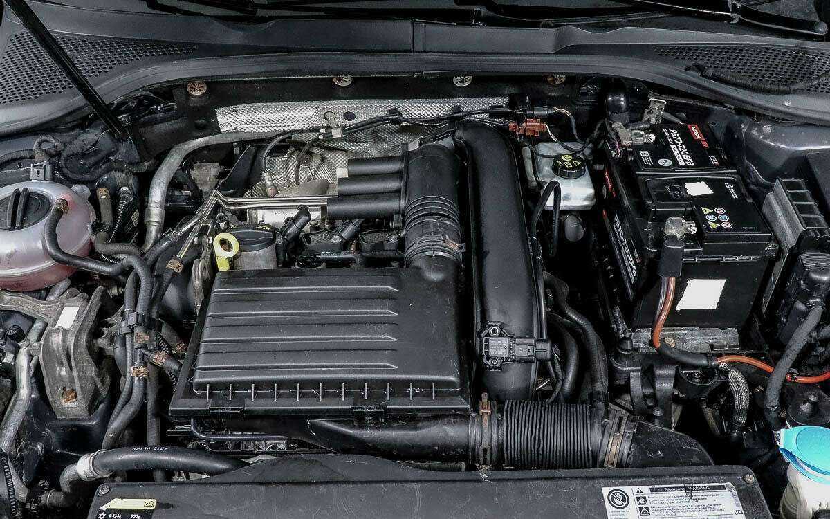 Б/У Фольксваген Гольф 2014 года. Фото: #14