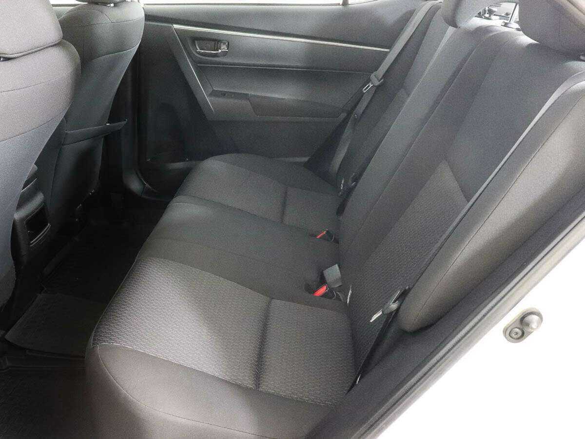 Б/У Тойота Королла 2013 года. Фото: #6