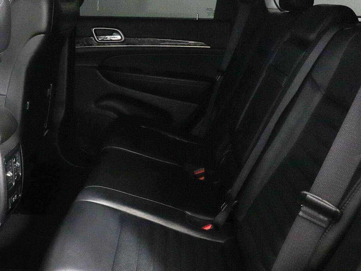 Jeep Grand Cherokee 2020 года с пробегом. Фото: #8