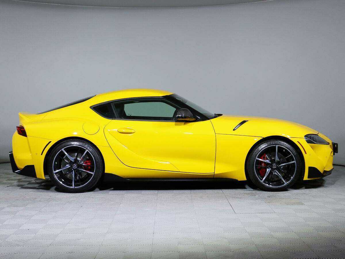 Toyota Supra 2021 года с пробегом. Фото: #3