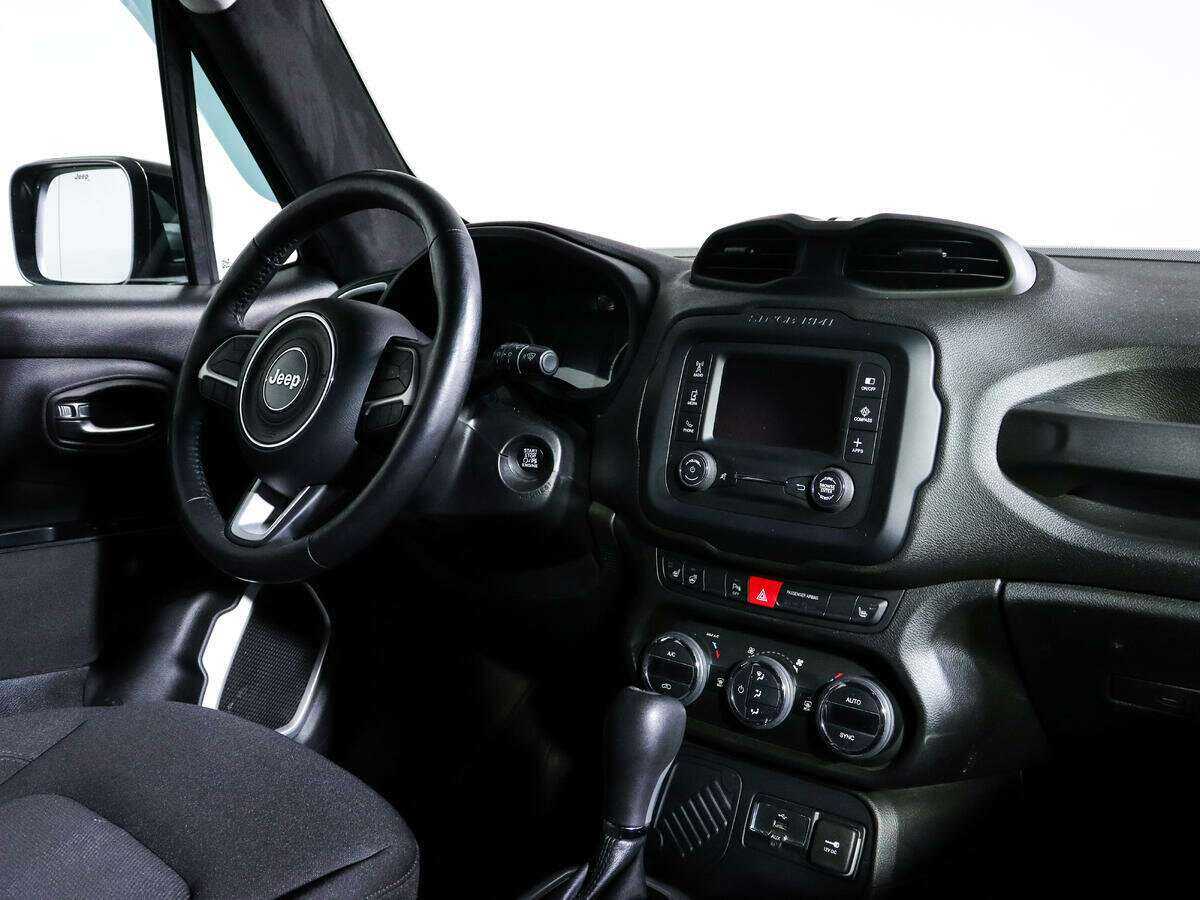 Jeep Renegade 2017 года с пробегом. Фото: #7