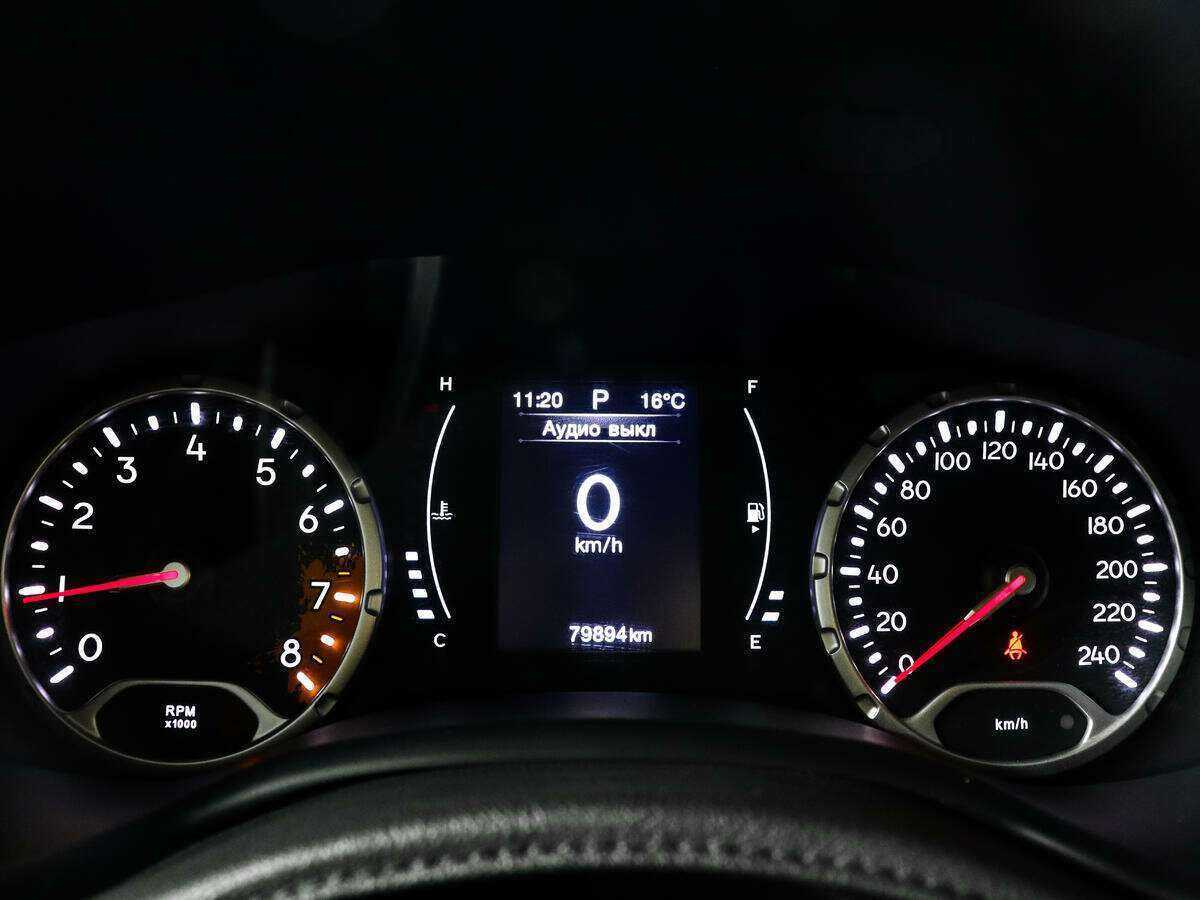 Jeep Renegade 2017 года с пробегом. Фото: #9