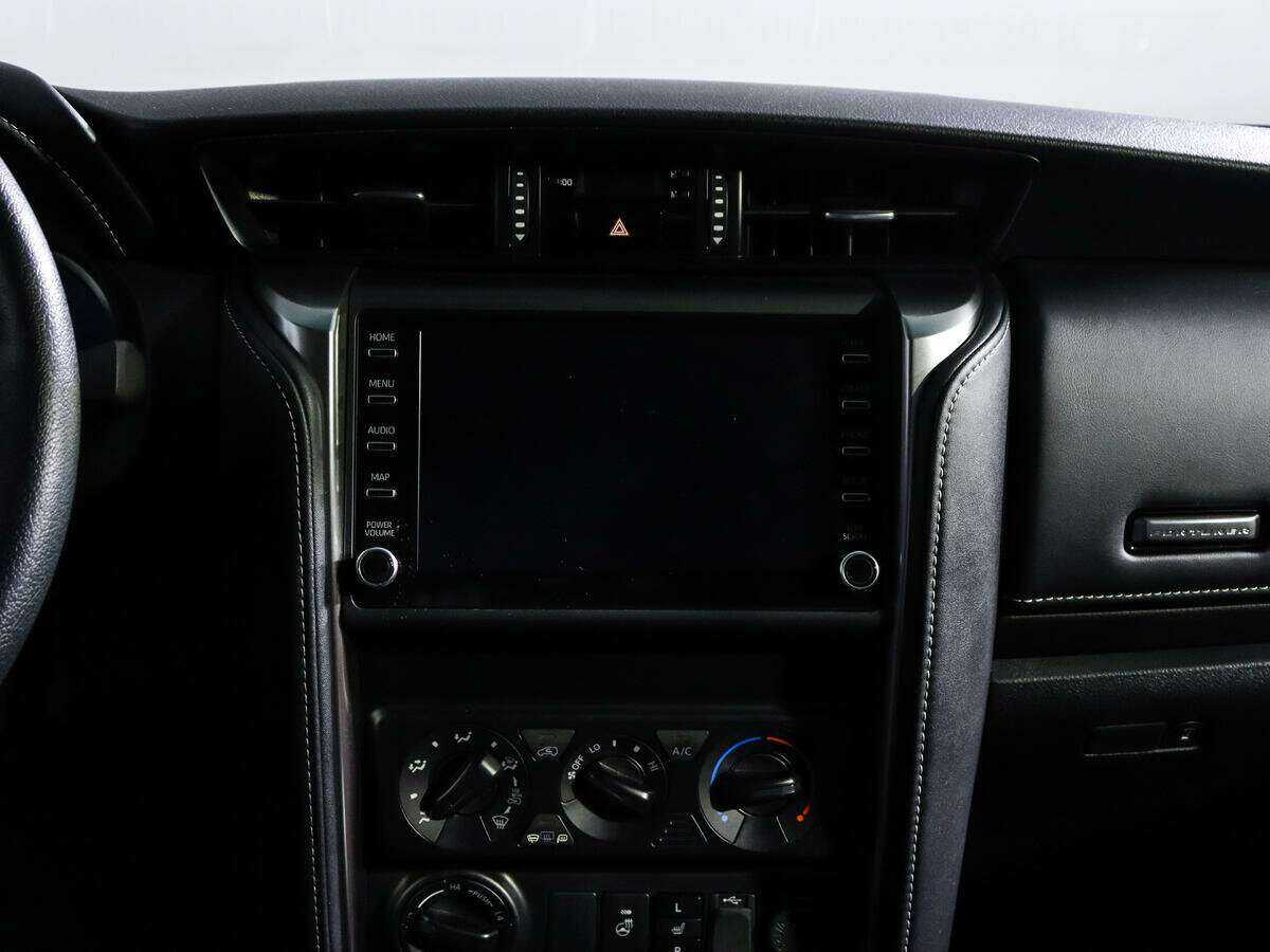 Toyota Fortuner 2021 года с пробегом. Фото: #10