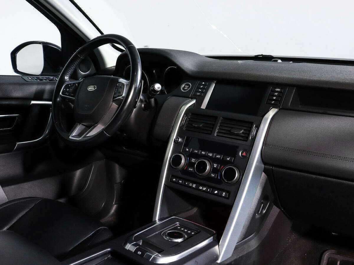 Land Rover Discovery Sport 2016 года с пробегом. Фото: #8