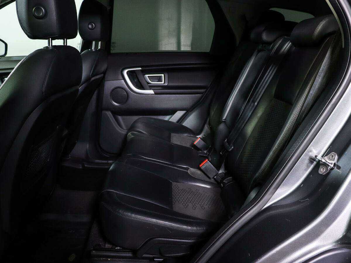 Land Rover Discovery Sport 2016 года с пробегом. Фото: #9