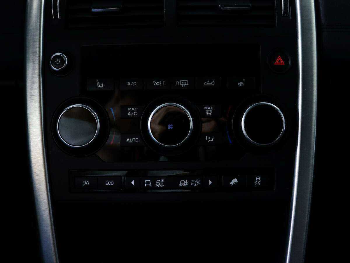 Land Rover Discovery Sport 2016 года с пробегом. Фото: #17