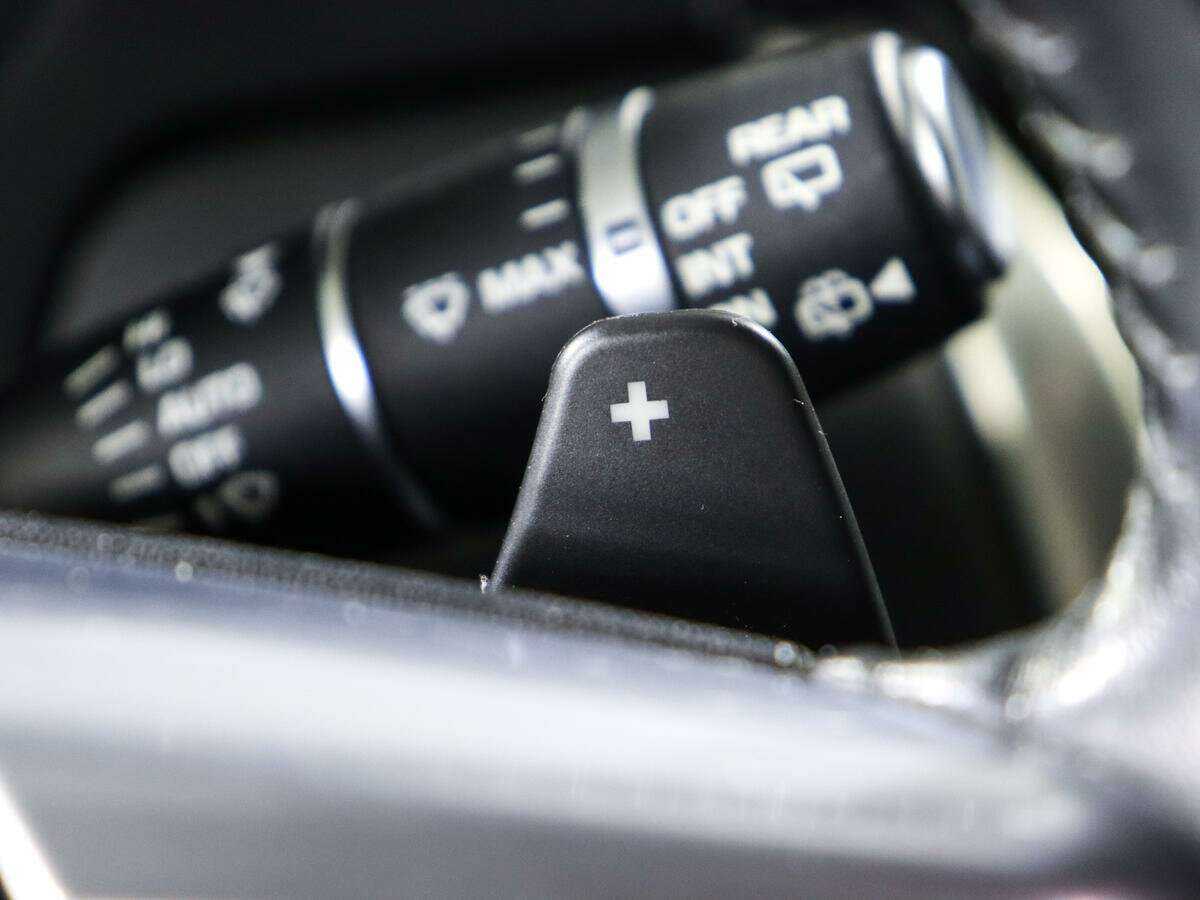 Land Rover Discovery Sport 2016 года с пробегом. Фото: #18