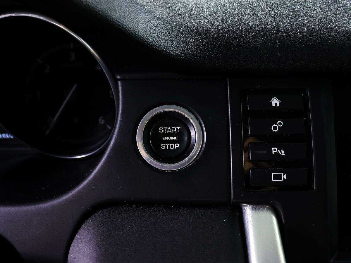 Land Rover Discovery Sport 2016 года с пробегом. Фото: #19