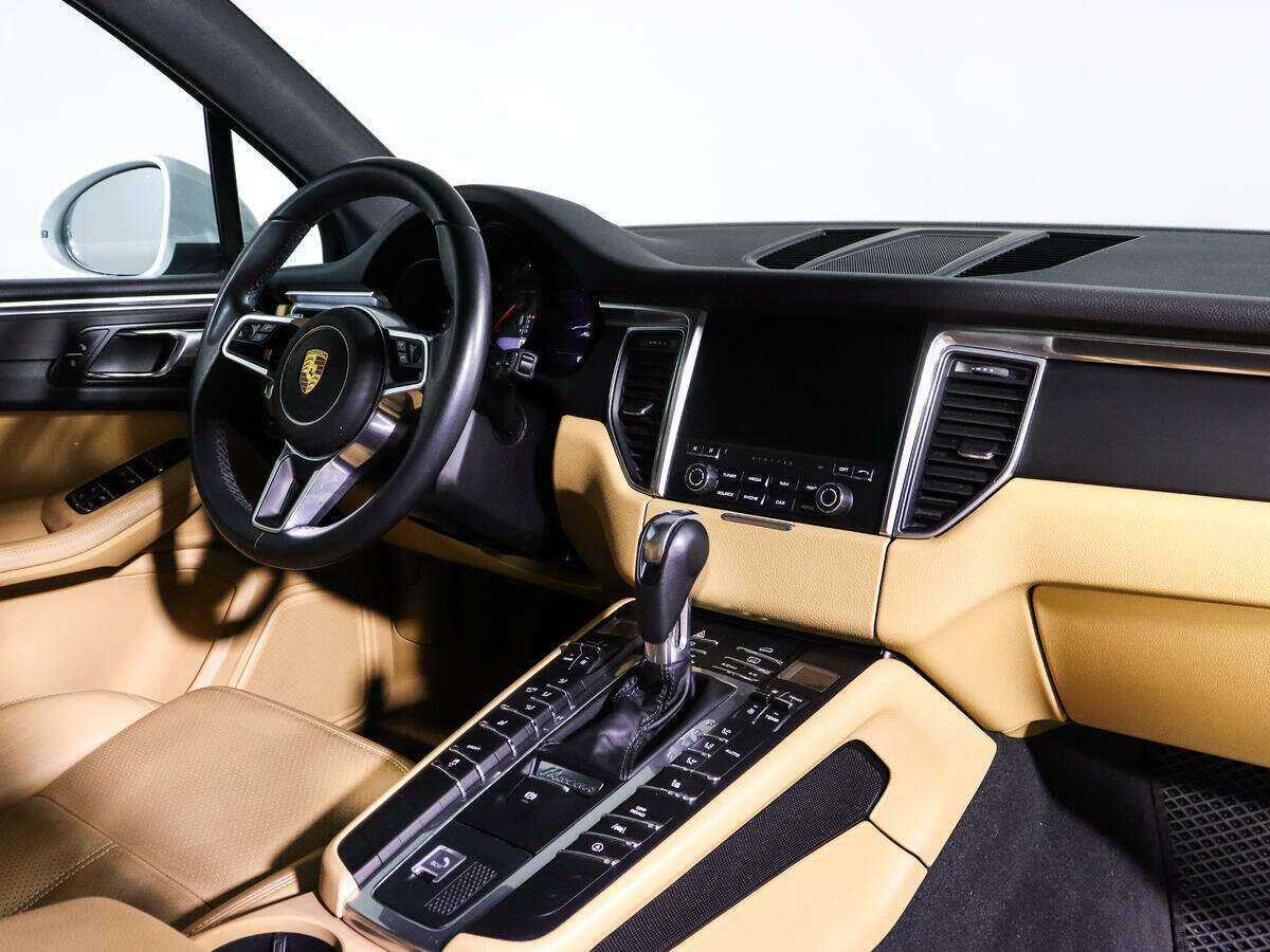 Porsche Macan 2017 года с пробегом. Фото: #4
