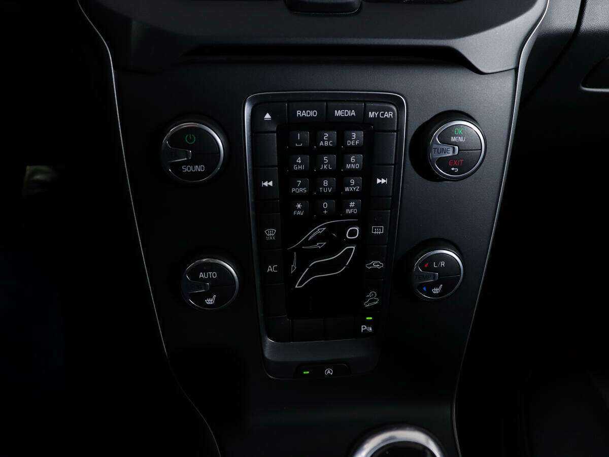 Volvo V40 Cross Country 2014 года с пробегом. Фото: #17