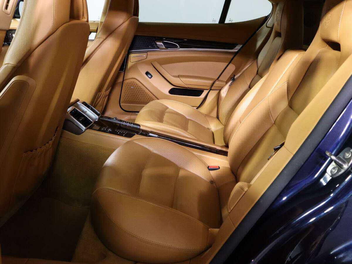 Porsche Panamera 2015 года с пробегом. Фото: #7