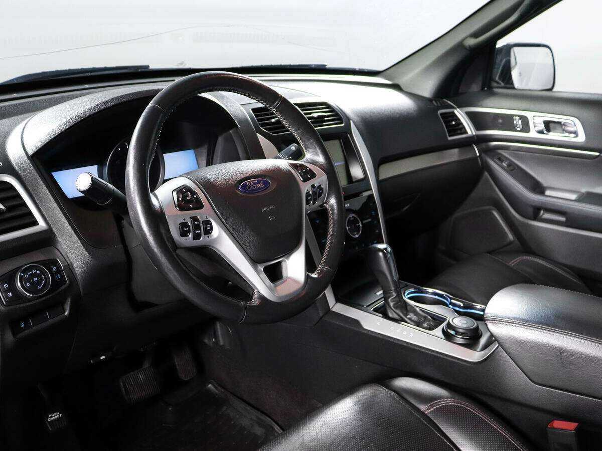 Ford Explorer 2014 года с пробегом. Фото: #13
