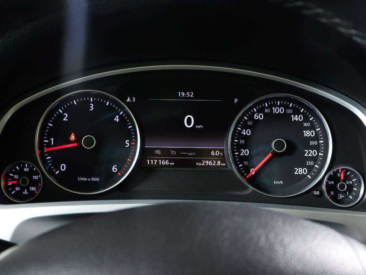 Volkswagen Touareg 2016 года с пробегом. Фото: #10