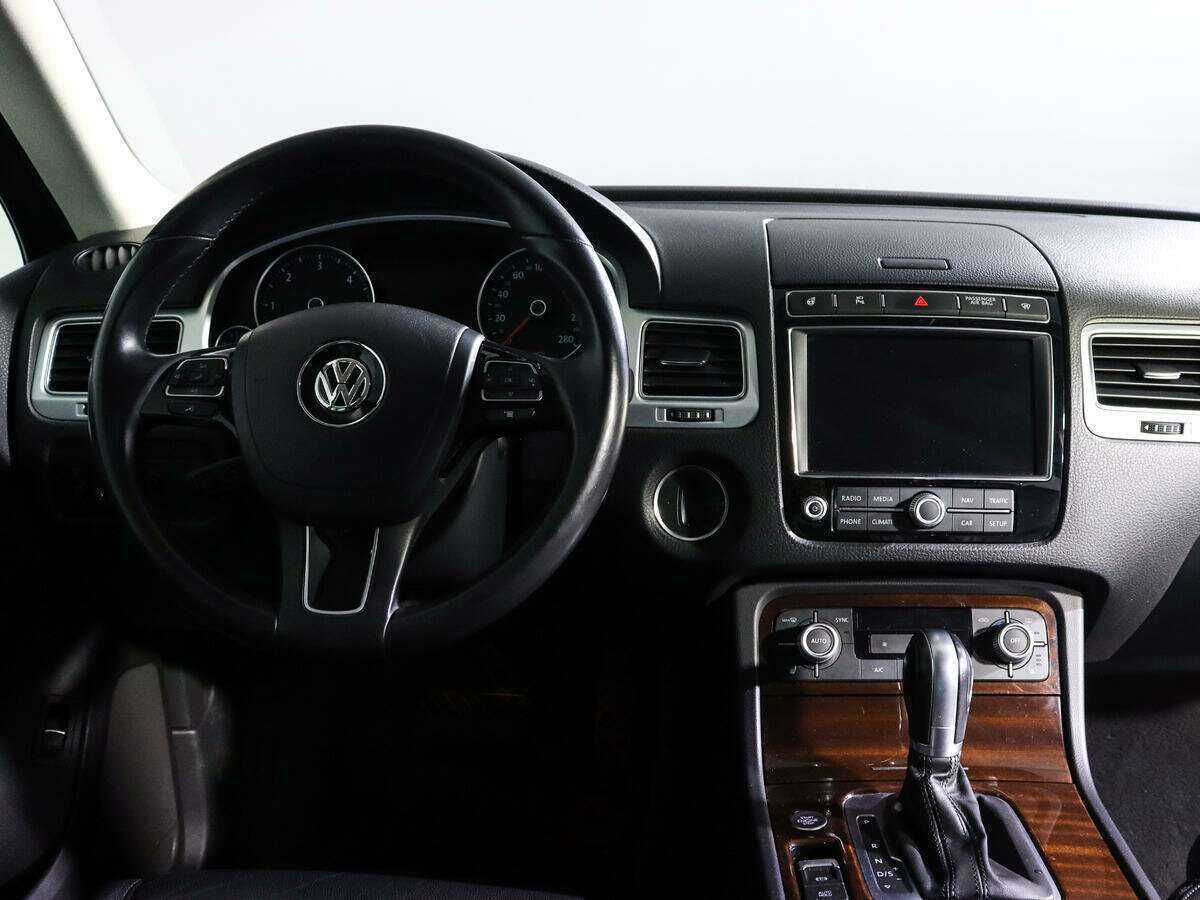 Volkswagen Touareg 2016 года с пробегом. Фото: #11