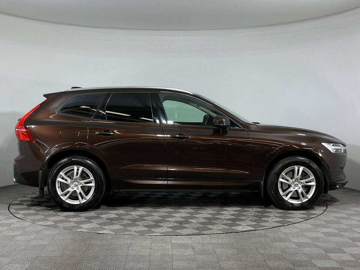 Volvo XC60 2018 года с пробегом. Фото: #3