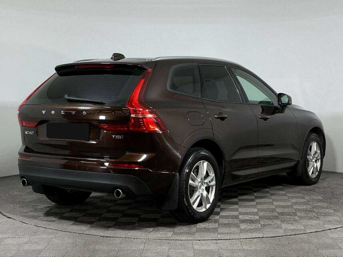 Volvo XC60 2018 года с пробегом. Фото: #4